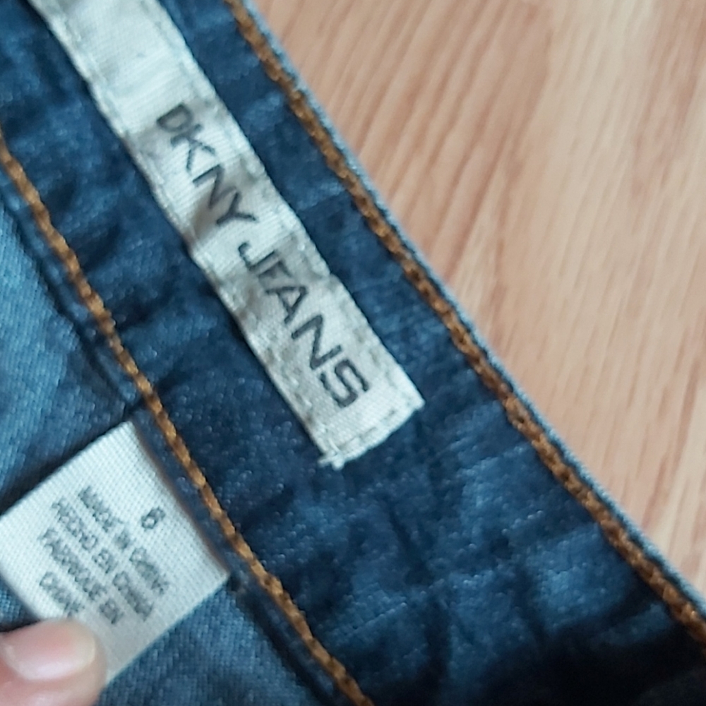 DNKY Jeans - Picture 3 of 5